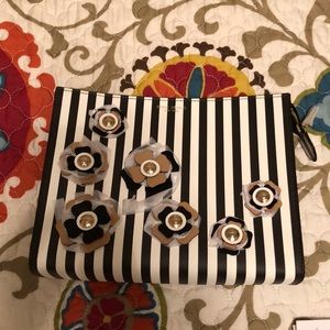 Henri Bendel New York - West 57th Cosmetic Clutch